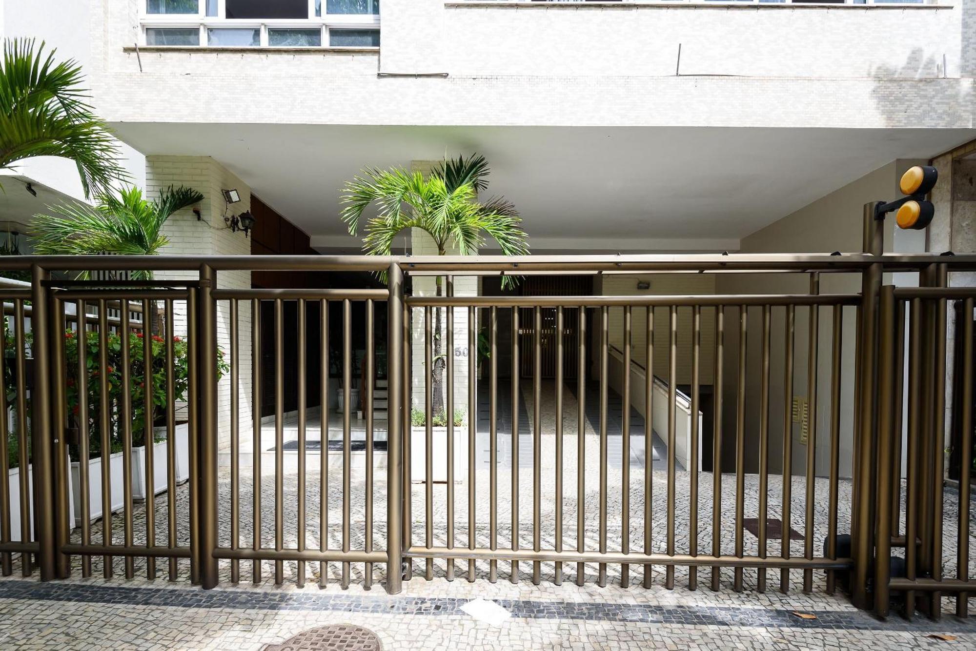 Recem Decorado 2qts A 150m Da | Gc 50/101 Apartamento Rio de Janeiro