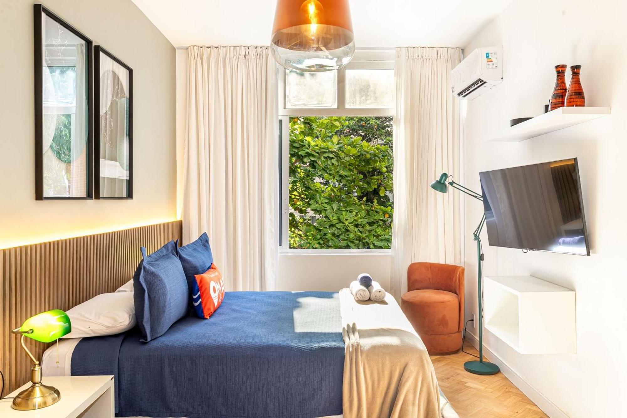 Apartamento Recem Decorado 2qts A 150m Da | Gc 50/101